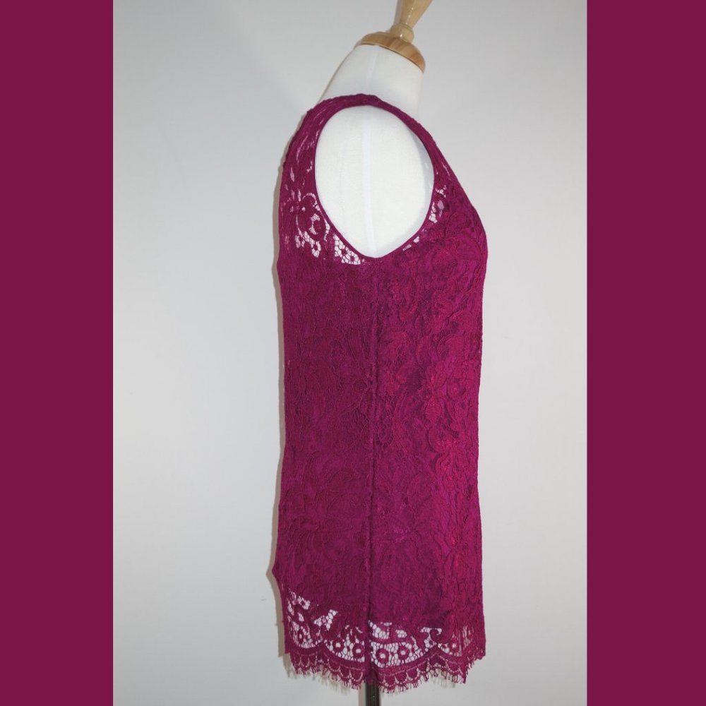 Dolce & Gabbana Pink Lace Top - Size 44 (US M) - Picture 7 of 16